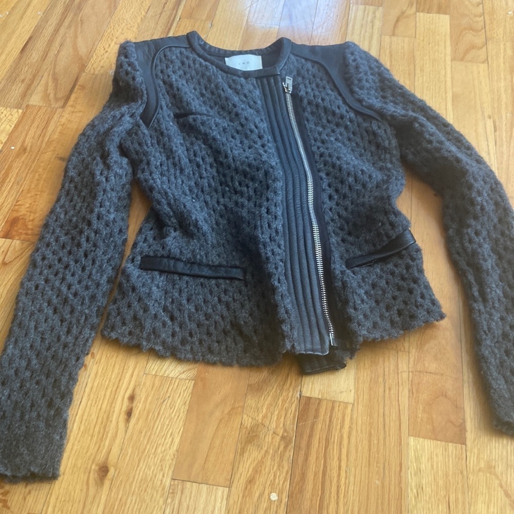 Women’s IRO jacket. Grey/black. Size 38 Size 6